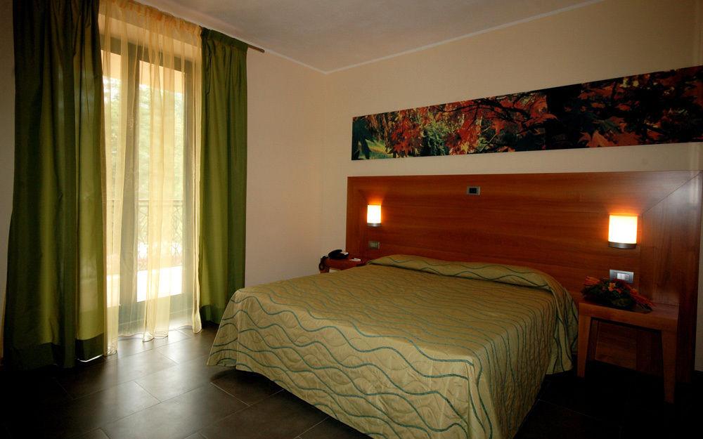 Hotel Langhe & Monferrato Costigliole d'Asti Exterior foto