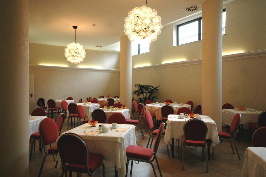 Hotel Langhe & Monferrato Costigliole d'Asti Exterior foto
