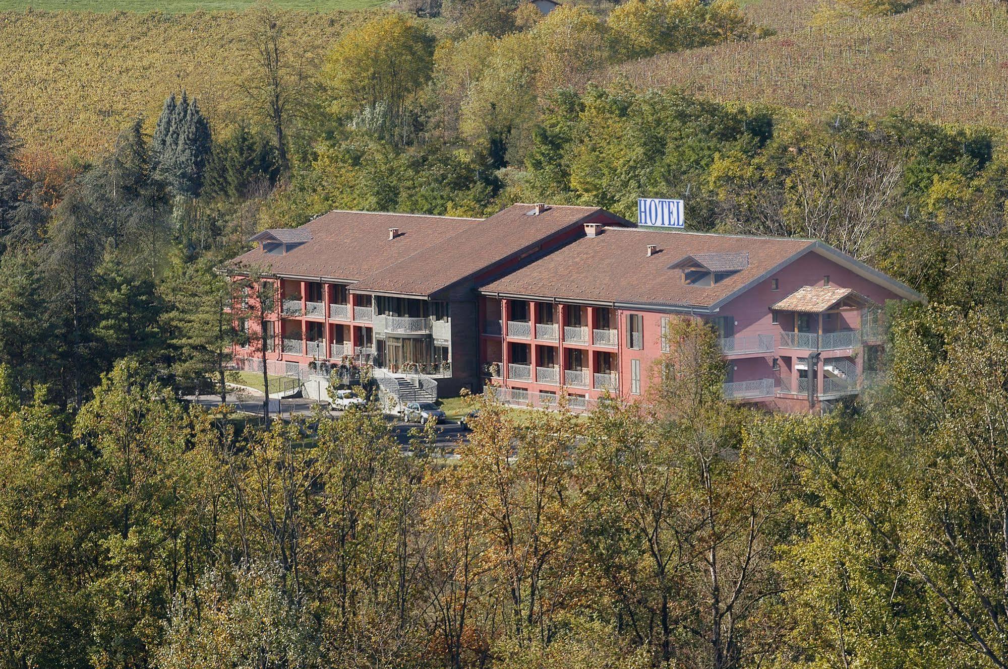 Hotel Langhe & Monferrato Costigliole d'Asti Exterior foto